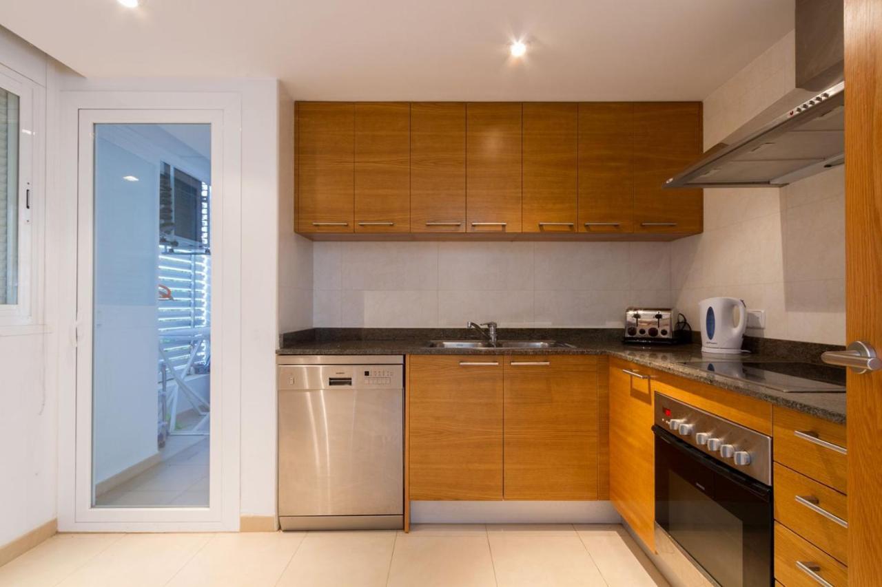 Ground Floor With Private Garden Bellresguard Apartment Port de Pollenca Bagian luar foto