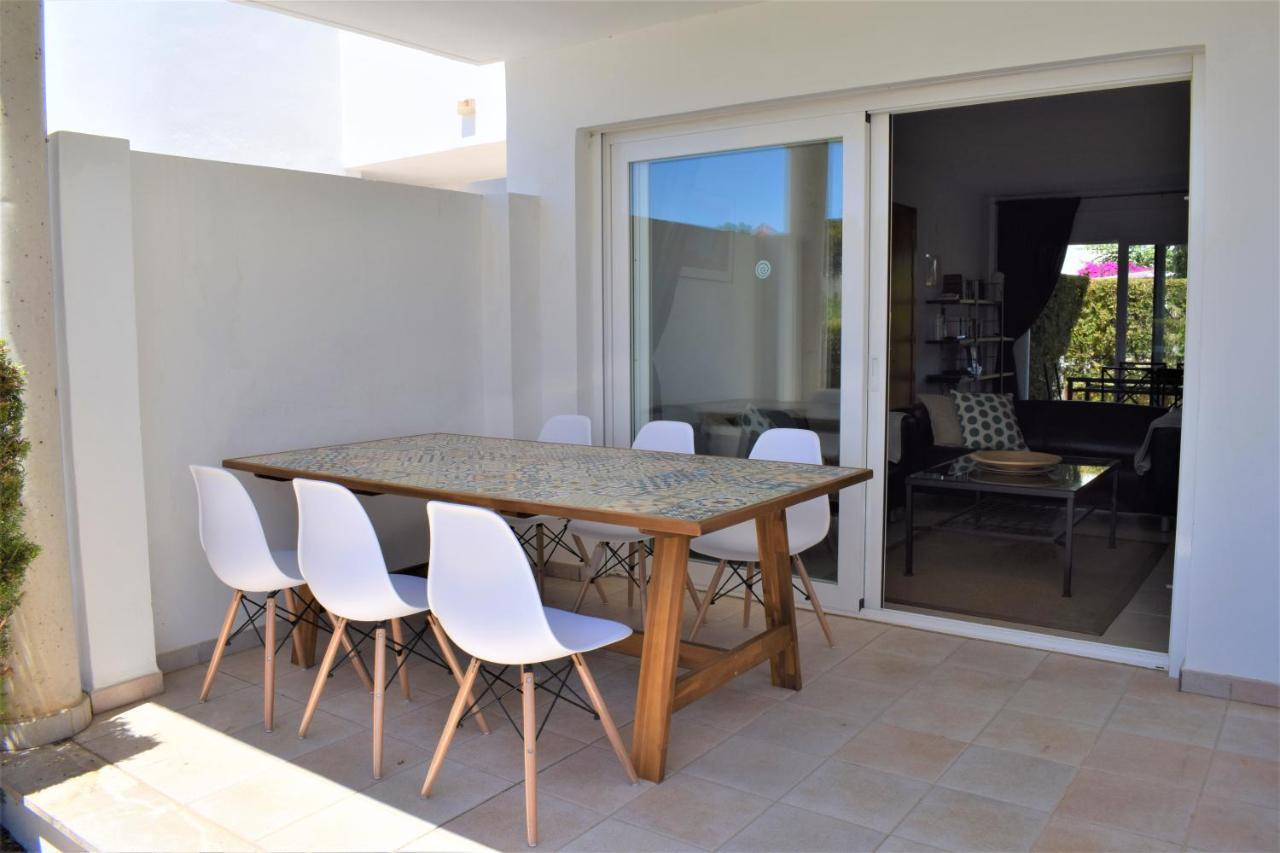 Ground Floor With Private Garden Bellresguard Apartment Port de Pollenca Bagian luar foto